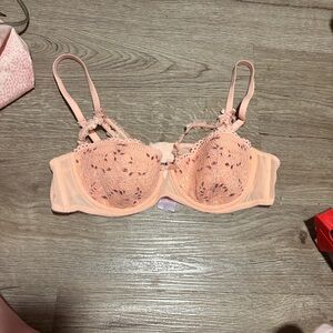 Savage X Fenty Peach Lace Women's Bra